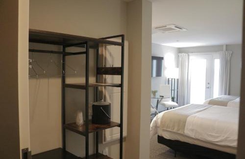 Danielsville Cabin | The Lodge at Woodstone Country Club