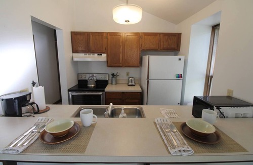 Victorian Village House | The Loft on Lundy | Short North Arts District