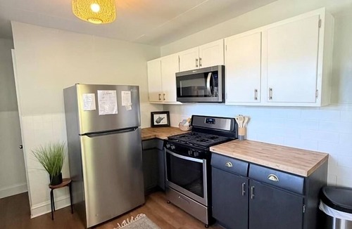 Bradley House | The Lofty Maple- Charming 3 bedroom home with kid friendly space in the loft.