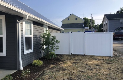 Beach City House | The Magnolia House in Wilmot Ohio