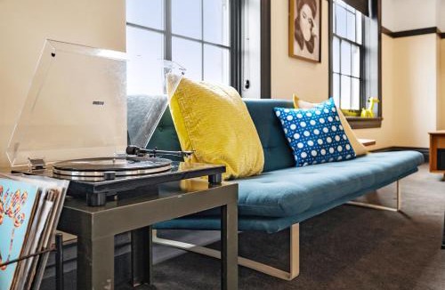 East Liberty Hotel | The Maverick by Kasa