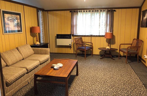 Manns Choice Cabin | The Meadow Cabin at Horn Cabins in Manns Choice PA