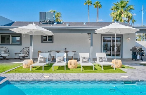 Scottsdale Estates Nine House | *The Monty* Stylish Old Town Oasis w/Private Pool