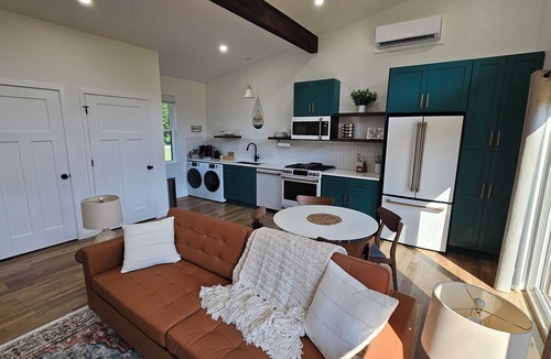 Rockbridge Villa | The Mysa - Lux Villa with Sauna & Hot tub/NEW