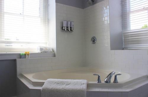 Frenchtown Hotel | The National Hotel
