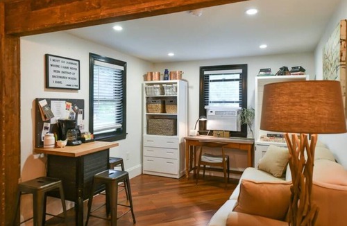 Berryville Apartment | The Outpost Suite 2- A Curated Farmhouse Suite