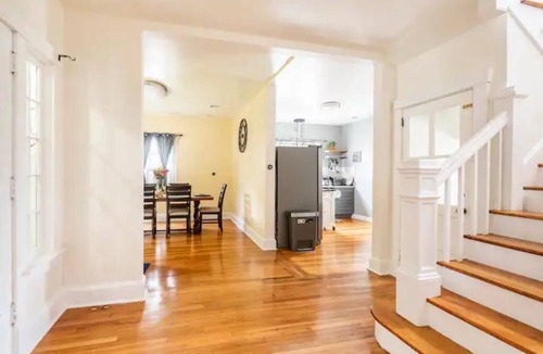 Newburgh House | The Overlook 350- Where Family and Friends Retreat