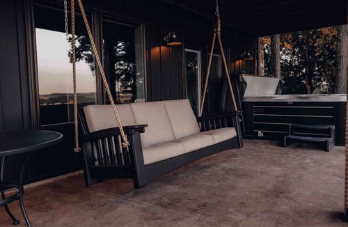 Sugarcreek Cabin | The Overlook @ Brandywine Grove