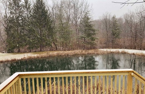 Hardyston Township House | The Pond Getaway