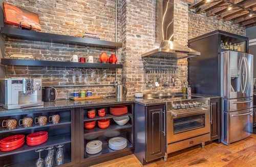 Danville Apartment | The Residence - Luxury 3 BR apt in downtown Danville