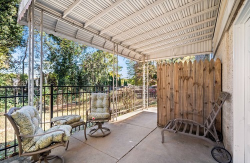 Aston Apartment | The Rootstock Ranch