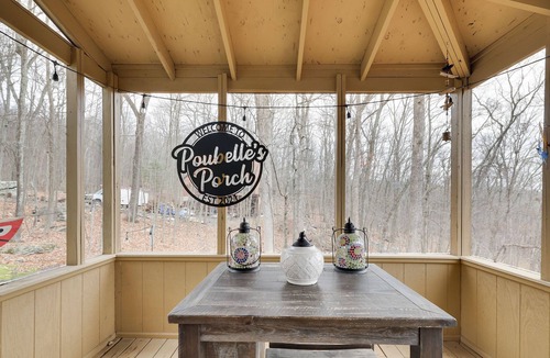 Bushkill House | The Rustic Retreat