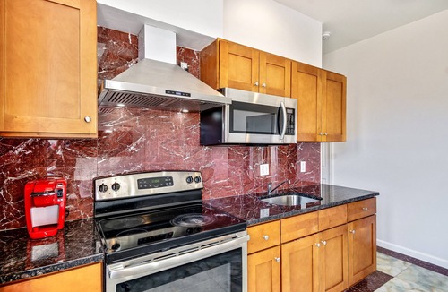 Chinatown Apartment | The spot just steps away from Reading Terminal 2BD apartment