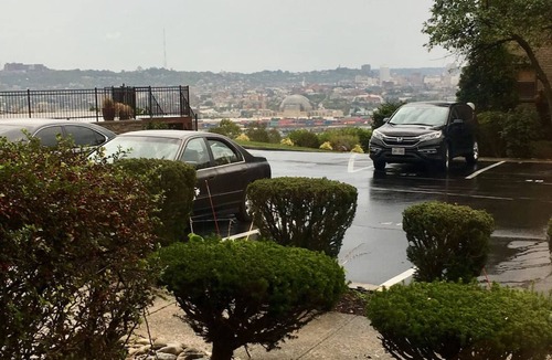 East Price Hill House | ❤️ 🏙 The View-Stylish Interior- Min to downtwn 🌃 ❤️