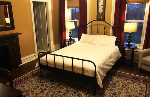 Azalia Bed & Breakfast | The Vine Bed & Breakfast LLC