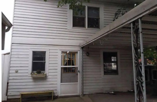 Harrisonburg House | The Washhouse
