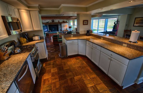 Sabillasville House | The Washington House (or for retreats book the whole Caboose Farm compound)