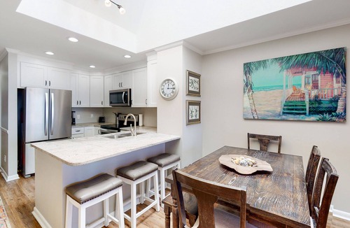 Atlantic Beach Condo | Third-Floor, Oceanfront Condo with Excellent View, Balconies, WiFi & Shared Pool