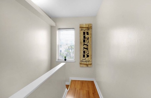 Graduate Hospital Apartment | This apartment is a 2 bedroom (s), 1 bathrooms, located in Philadelphia, PA.