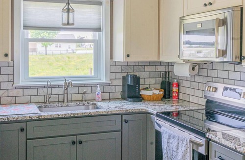 Suplee House | This house is a 4 bedroom(s), 2.5 bathrooms, located in Honey Brook, PA.