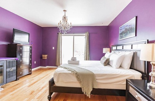 Bella Vista House | This house is a 3 bedroom (s), 2.5 bathrooms, located in Philadelphia, PA.