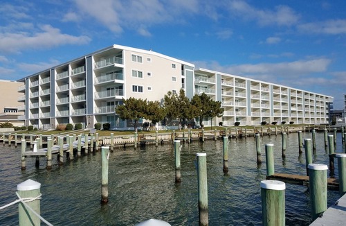 Midtown Ocean City Condo | Thunder Island 128C-Baywater 39th St, Free WiFi, Pool, Elev, W/D, AC
