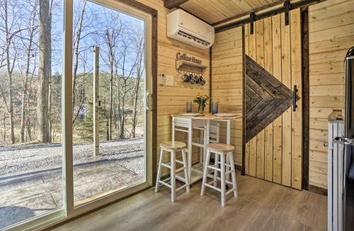 Loudonville Apartment | Tiny Home with Hot Tub By Mohican State Park!