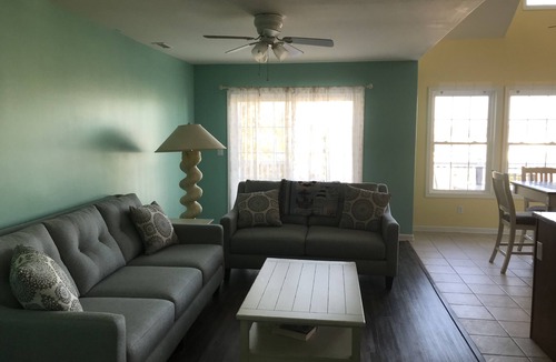 Cape May - Wildwood Condo | Top Floor Wildwood Condo - 3 Beds 2 Bath- 3.5 Blocks to Beach & Boards