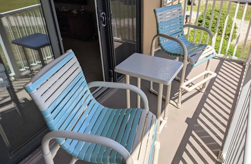 Sneads Ferry Condo | Topsail Dunes Beach Condo - Oceanfront! First Floor! Ramp Access!
