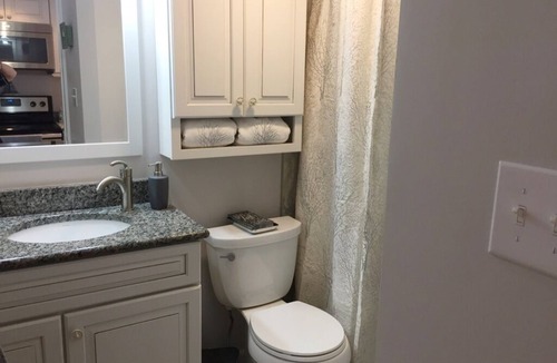 Ventnor City Condo | Totally renovated Oceanfront Condo 5 minutes from Atlantic City Casinos