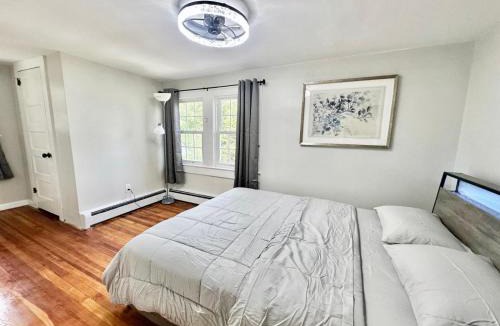 Newton Apartment | Town & Country Andover Area Apartment