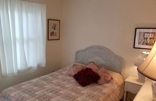 Town Bank House | Townbank Pet Friendly Home!