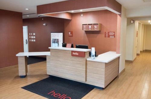 Battle Creek Hotel | TownePlace Suites by Marriott Battle Creek