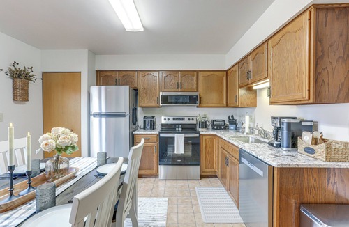 Clearfield House | Townhome w/Patio: 1 Mi to Clearfield Riverwalk