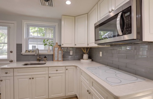 Abington House | Tranquil Abington Retreat w/Patio & Yard!