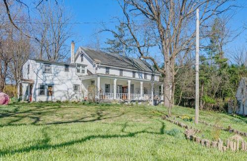 Norristown House | Tranquil and Historic Estate Near Valley Forge