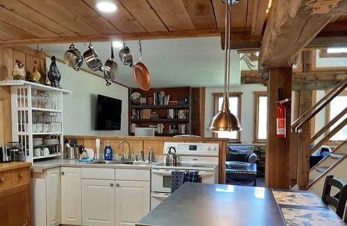 Bairdford House | Tranquility and charm in a converted antique barn