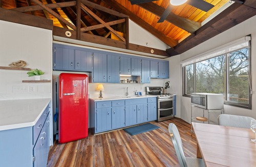 Basye House | Treehouse -360 Views/Fall Foliage/Hikes/5 Wineries