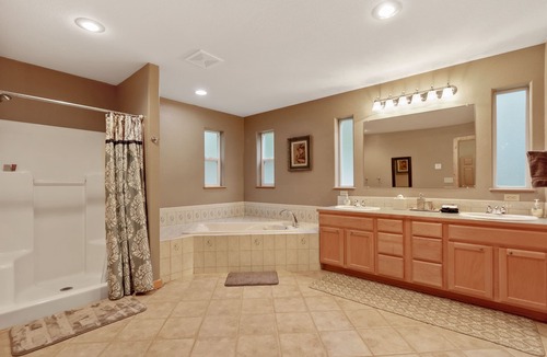 Sagle House | Two Custom Waterfront Adjoining Homes sleep 36 people- Great for large groups!