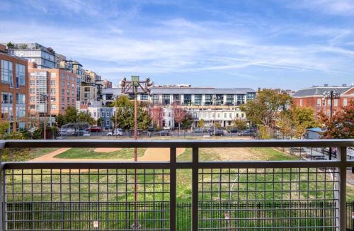 Cardozo Apartment | U Street 1br w gym rooftop nr metro dining WDC-726