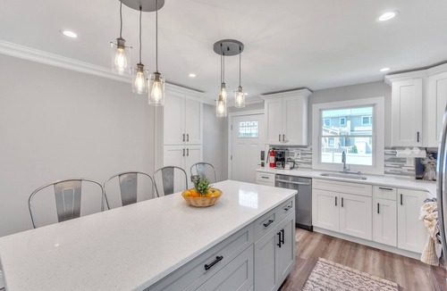 Lake Como House | Ultimate Belmar Beach Getaway - Sleeps 10 by RedAwning