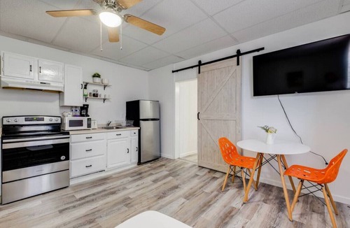 St. Leonard's Tract Apartment | Unit 4 · Stylish 1BR Apt Under 1 Minute to Beach