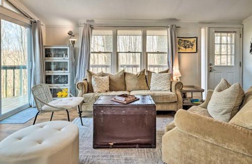 Queen House | Unplugged Mountain Retreat with Porch Swings!