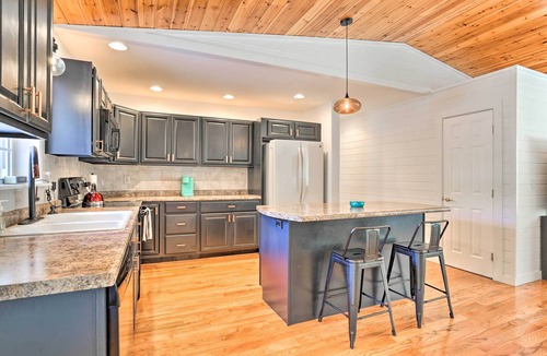 Rowland House | Updated Family Home ~ 1 Mile to Delaware River!