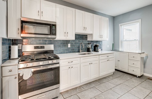 Linden House | Updated Linden Home: Visit NYC & Newark!