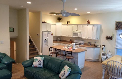 North End Condo | Upscale 1st fl condo located in OC steps away from the beach and boardwalk.