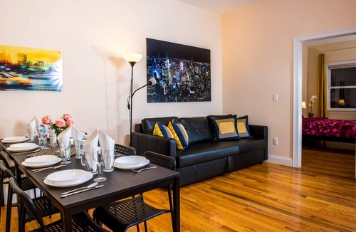 McGinley Square Apartment | *Upscale in Prime Area, Minutes to Subway/Path Train; 8-10ppl. w/Garage!