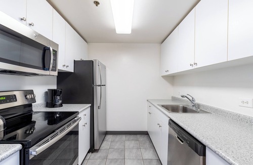 Hoboken Apartment | Upscale One Bedroom in Hoboken with View of NYC