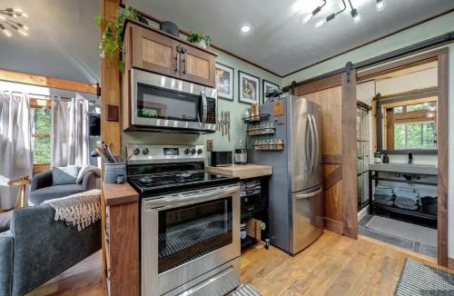 Paw Paw House | Upscale w Fireplace Fire Pit Games in Gated Comm