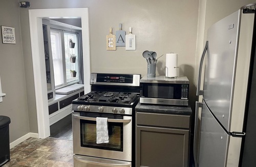 Old Brooklyn Apartment | Upstairs Unit with Office Space near Downtown Cleveland + National Park